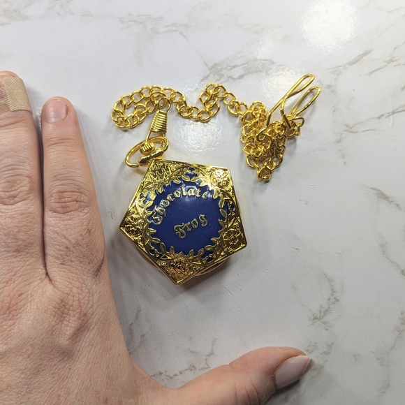 Collectable Chocolate Frog Pocket watch - Picture 5 of 7